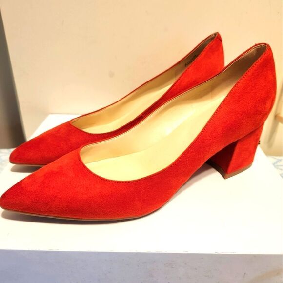 Nine West "WNISSA2" Lipstick Red Suede 2.5" High Block Heel Pumps Sz.9 Ret. $109 - Picture 1 of 8